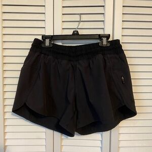 Lululemon Tracker Shorts Black Mid-rise 4in inseam size 8